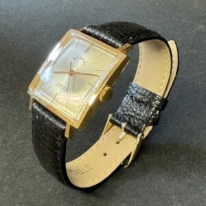 Montre vintage SOGEBI 28 mm plaqué or cuir noir